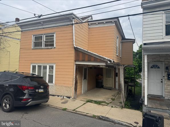 1646 W Norwegian St, Pottsville, PA 17901