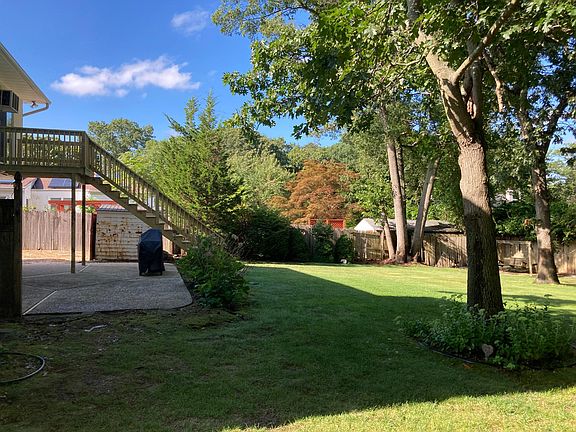 4th image of 41 Urban Dr