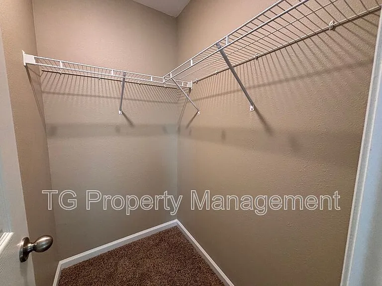 903 Rivertree Pl — Photo 24