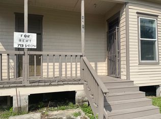 1915 Chestnut St, Houston, TX 77009