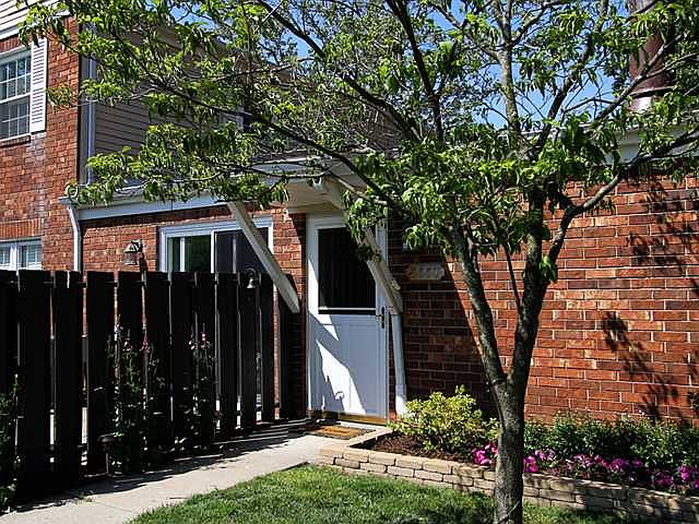 2nd image of 5660 Aspen Dr