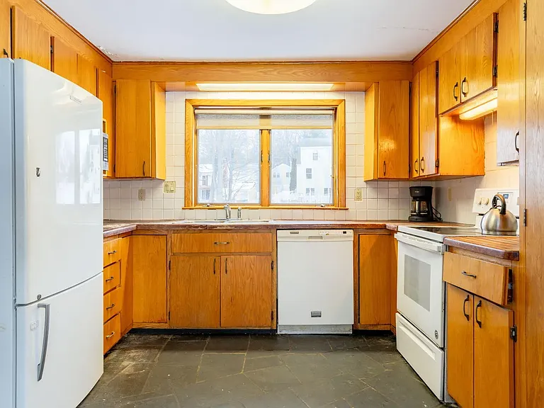 75 Landry Cir — Photo 6