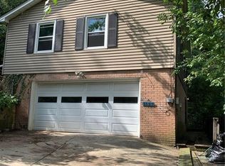 1127 Wilkie Dr, Charleston, WV 25314