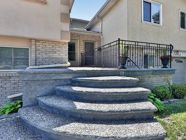 1444 Paddington Ct — Photo 36