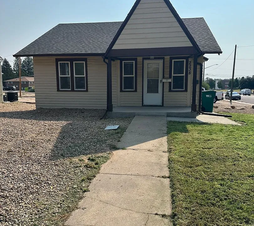2238 9th Ave