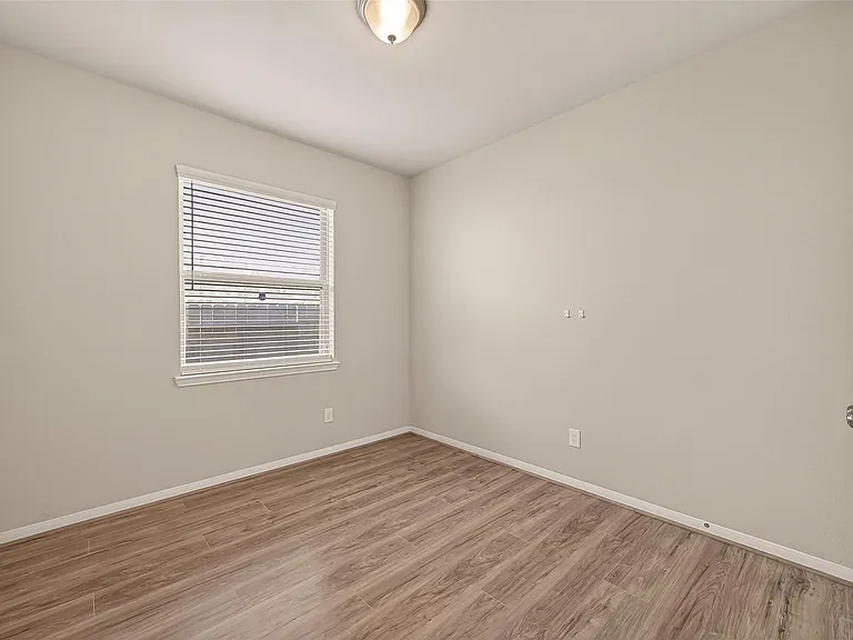 20427 Alpine Meadow Pl — Photo 25