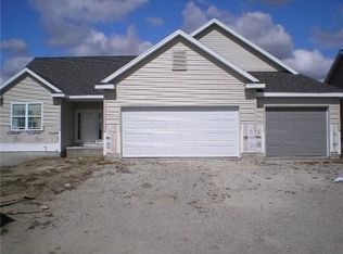 2420 Bridlewood Ct, Marion, IA 52302
