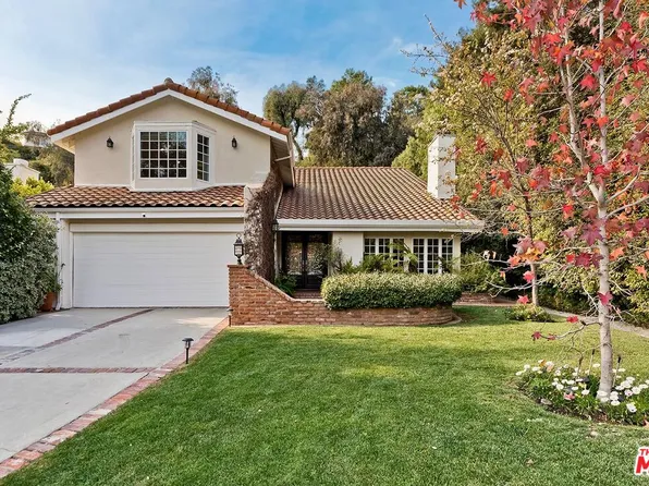 3015 Tiffany Cir, Los Angeles, CA 90077