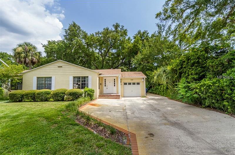 1st image of 3116 N Julia Cir