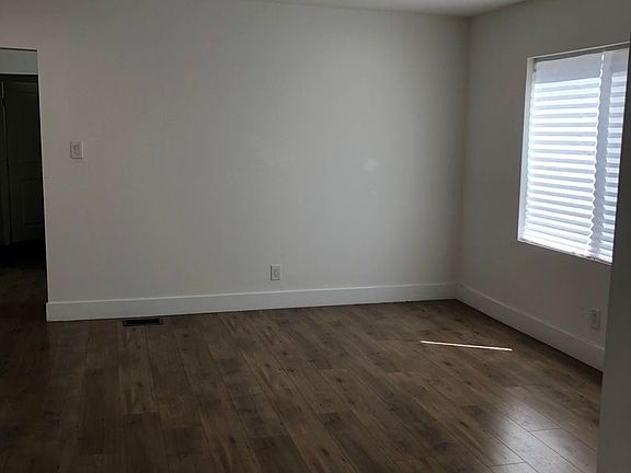 5th image of 1260 1/2 N Citrus Ave #9539461