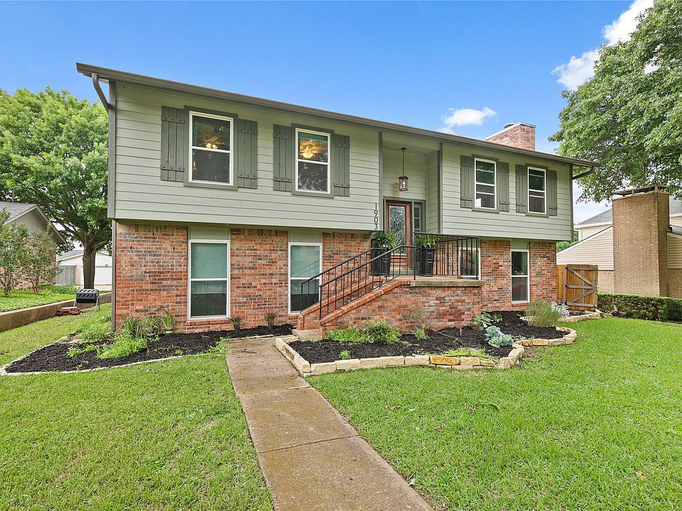 1st image of 1903 Linda Ln