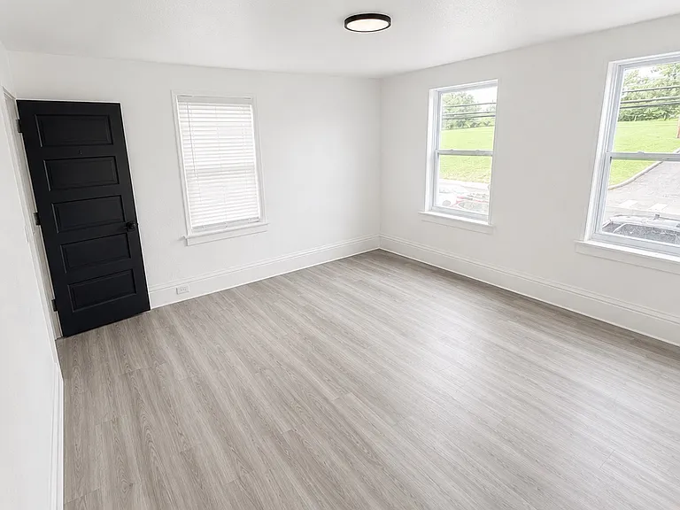 1220 Washington Pike — Photo 6