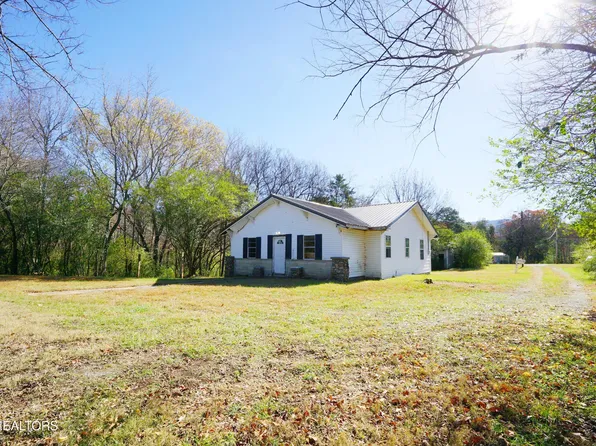 182 County Road 900, Etowah, TN 37331