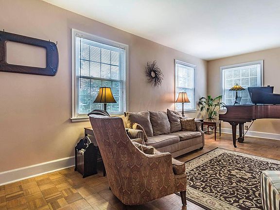 5th image of 5390 Bennington Woods Ct