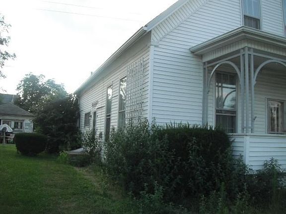 3rd image of 33 S 2nd St