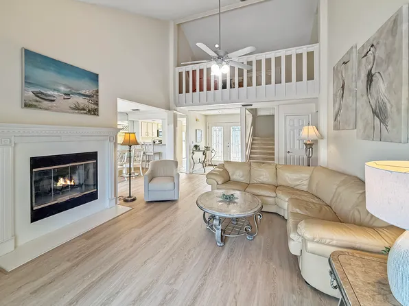 458 Linkside Pl E, Miramar Beach, FL 32550
