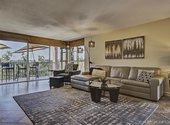 5th image of 1101 River Reach Dr APT 403