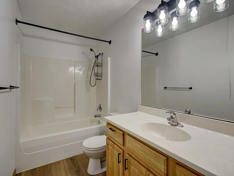 3621 Avenue G #2 — Photo 15
