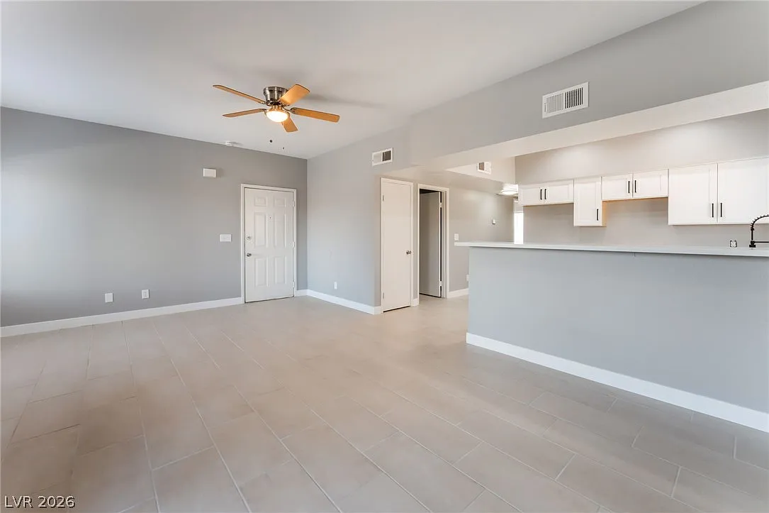 5689 E Lake Mead Blvd — Photo 3