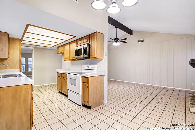 8138 Raritan St — Photo 10