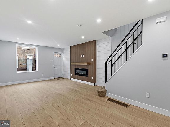 2nd image of 2224 S Opal St