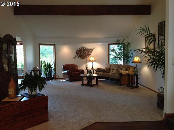 3rd image of 8605 NW Lakecrest Ct