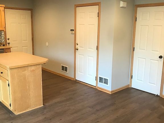 3rd image of 8102 Pleasant View Dr NE #C