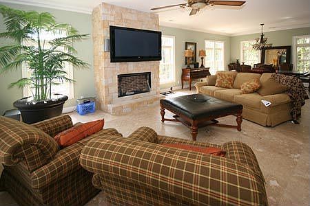 Crossview of Living to Dining in background