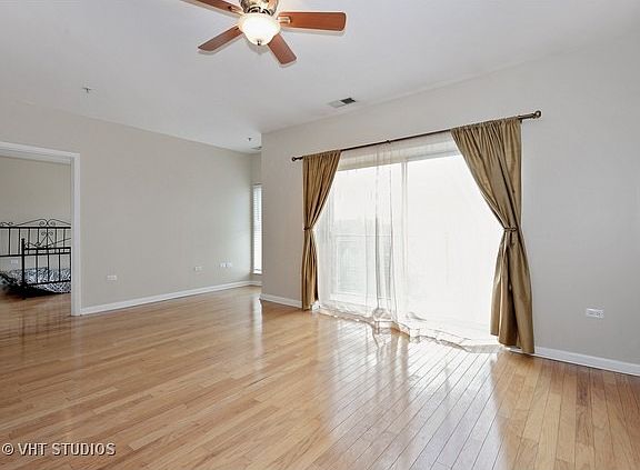 4th image of 1222 Chicago Ave APT 502