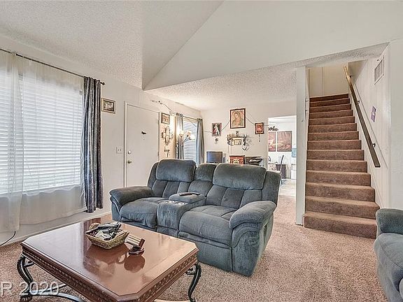 5th image of 3128 Castlewood Dr