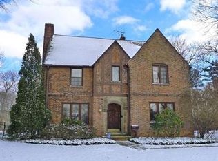 3193 Onaway Rd, Shaker Heights, OH 44120