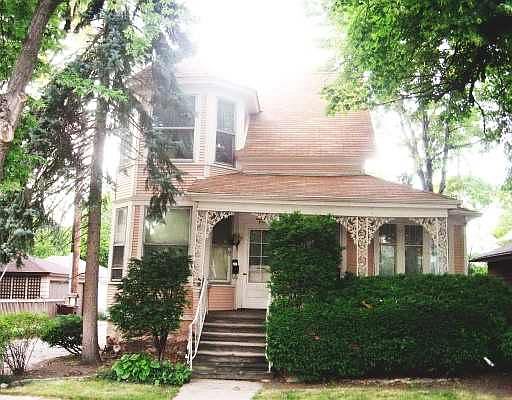 1st image of 812 W Augusta St