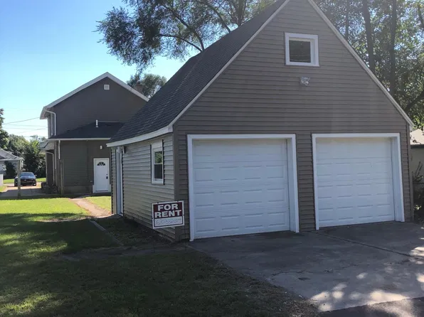 320 Grand Blvd, Loves Park, IL 61111