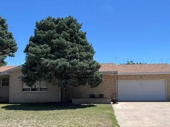 406 N Maple St, Darrouzett, TX 79024