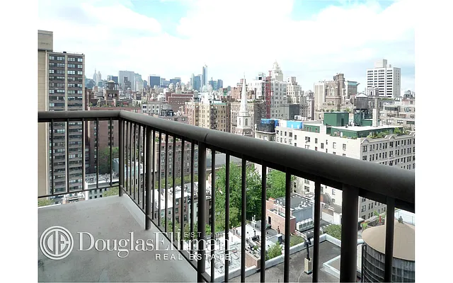 Sold by Douglas Elliman | media 6