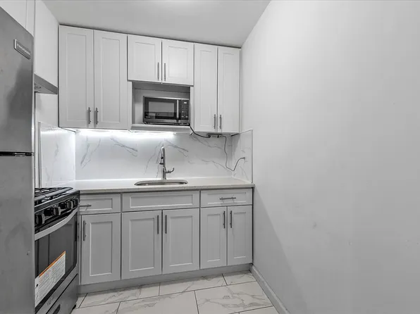 94-11 59th Ave #C18, Queens, NY 11373