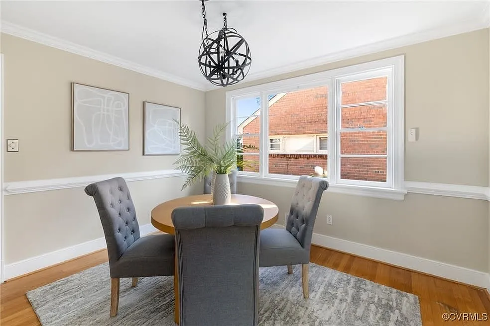 3 bed, $2,000 — Photo 1