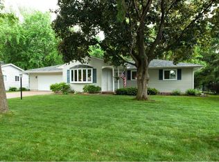 2050 Bluestone Ln, Eagan, MN 55122