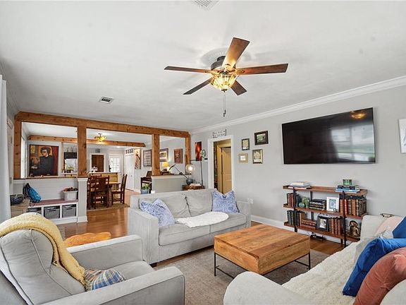 5th image of 825 Filmore Ave