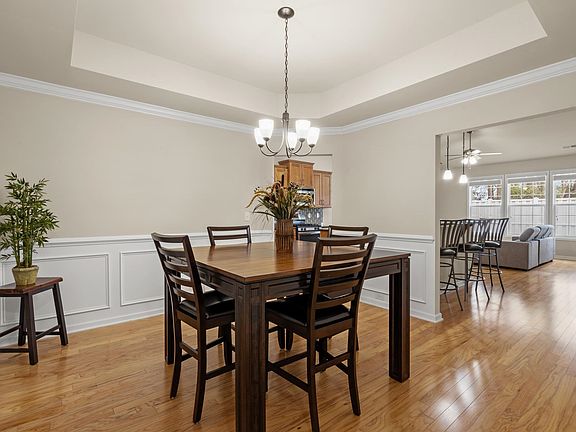 5th image of 325 Saint Catherine Bay Ct. #325