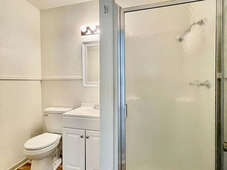 619 Barbara Dr — Photo 8