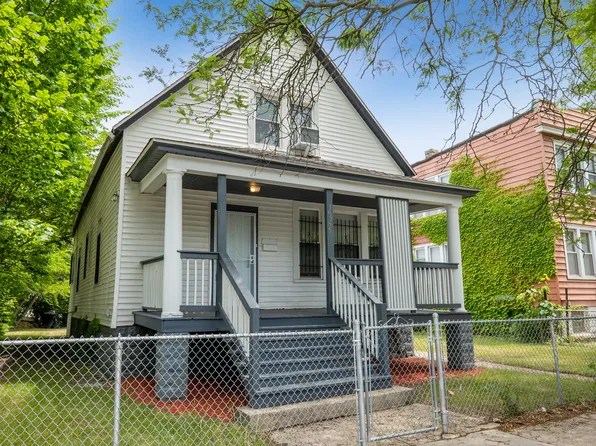 10555 S State St, Chicago, IL 60628