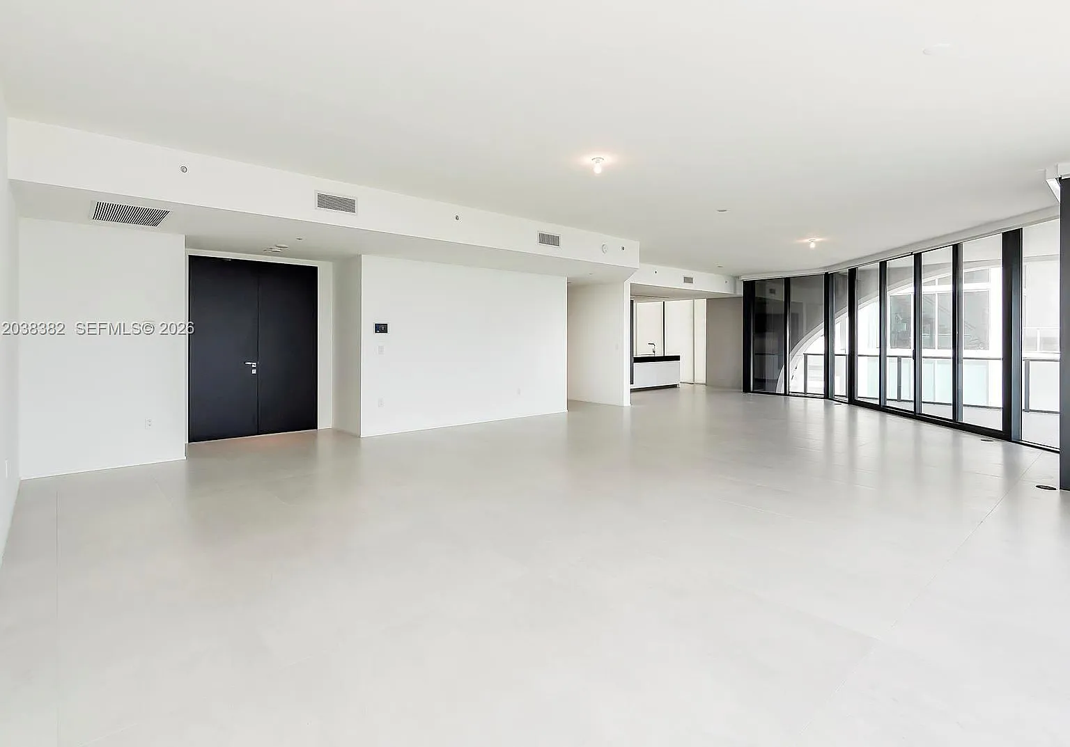 One Thousand Museum Condo — Photo 3
