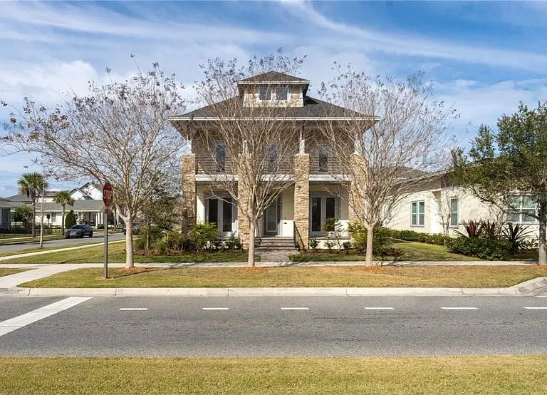 8001 Nemours Pkwy — Photo 1