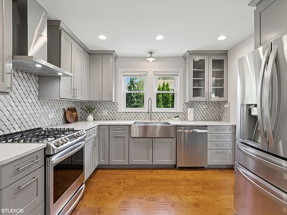 2nd image of 3341 Wilder St