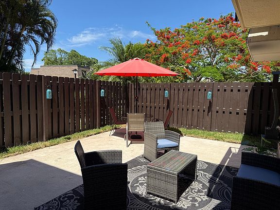 5th image of 2911 SW 22nd Circle #37A