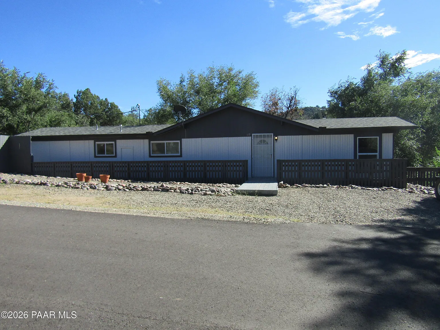 2 bed, 1.0 bath, 840 sqft, $1,550 — Photo 2