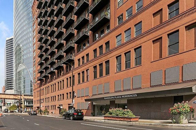 1st image of 165 N Canal St APT 619