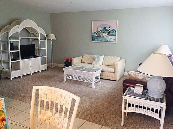 3rd image of 205 Kings Blvd APT 65