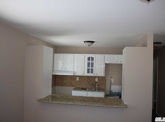 4th image of 65 Beachwood Dr